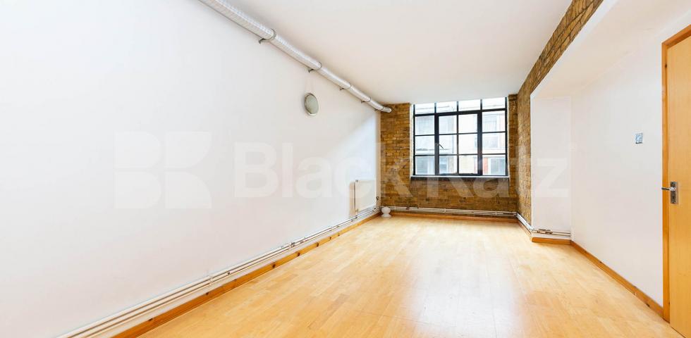 			2 Bedroom, 1 bath, 1 reception Apartment			 SPRINGFIELD HOUSE LOFTS-TYSSEN STREET, DALSTON/HAGGERSTON